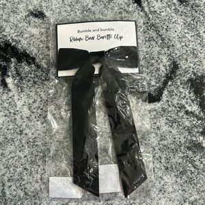 NEVER BEEN USED black velvet ribbon
